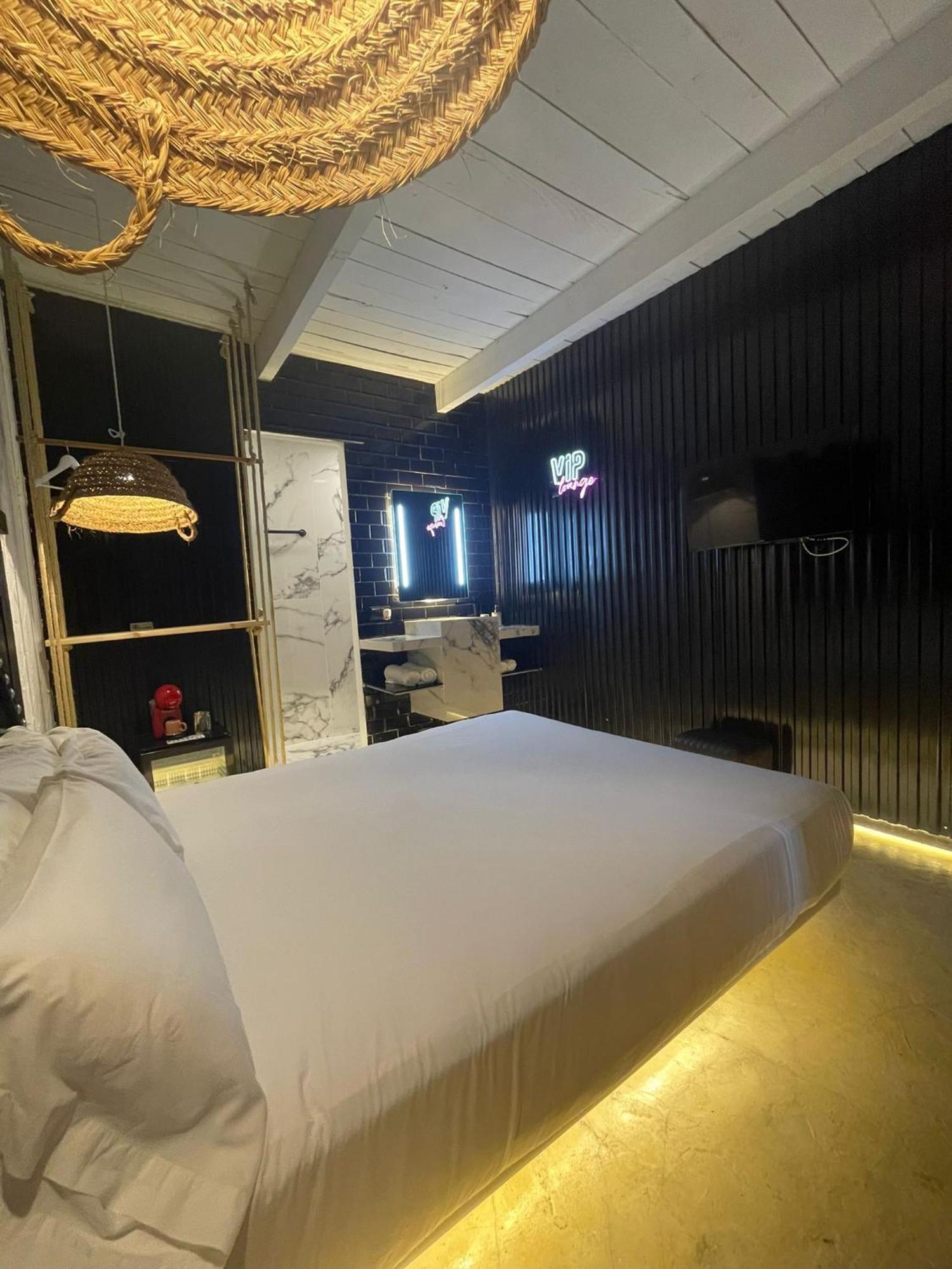 Paiise Hotels Sant Francesc de s'Estany ภายนอก รูปภาพ
