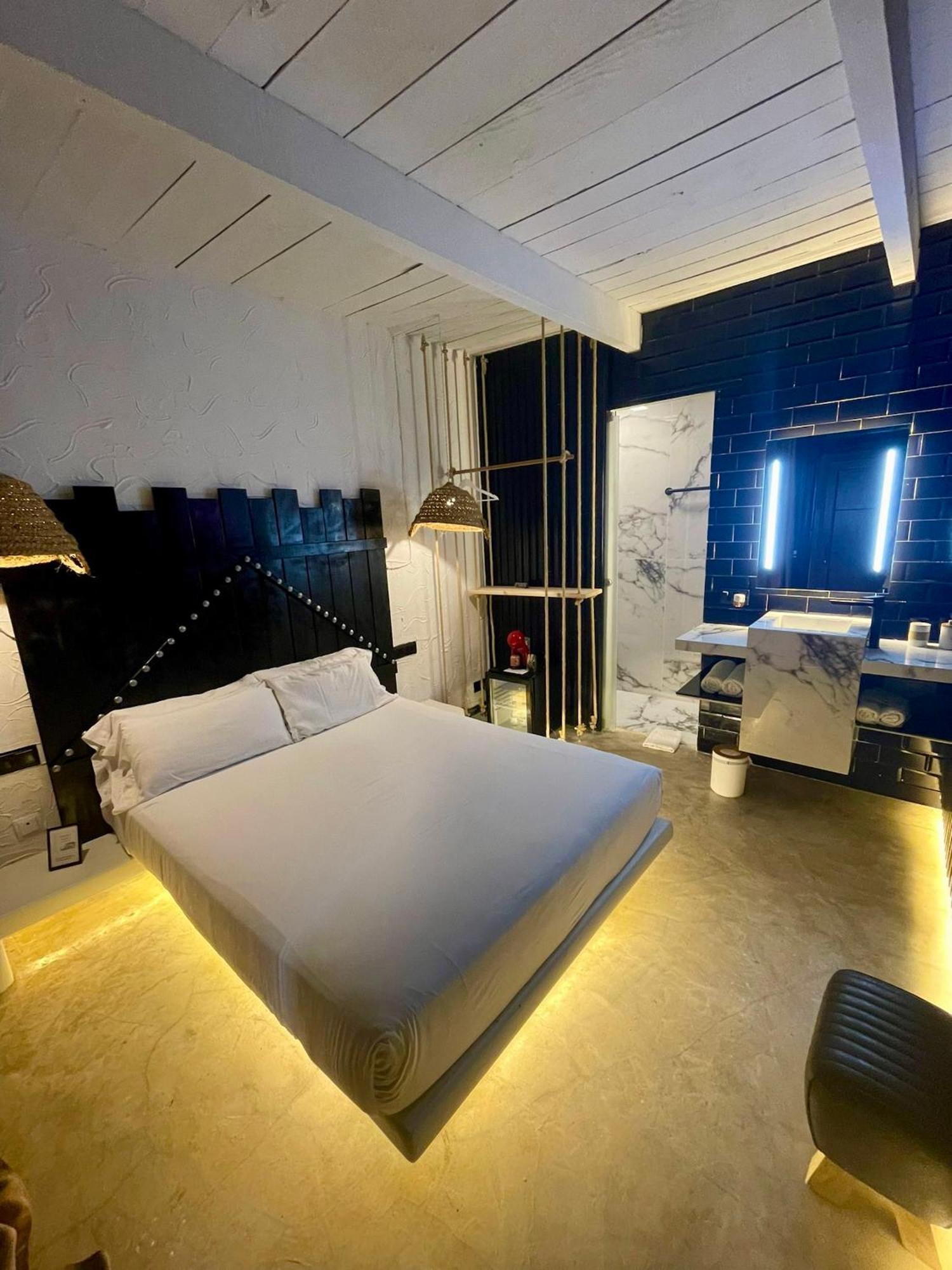 Paiise Hotels Sant Francesc de s'Estany ภายนอก รูปภาพ