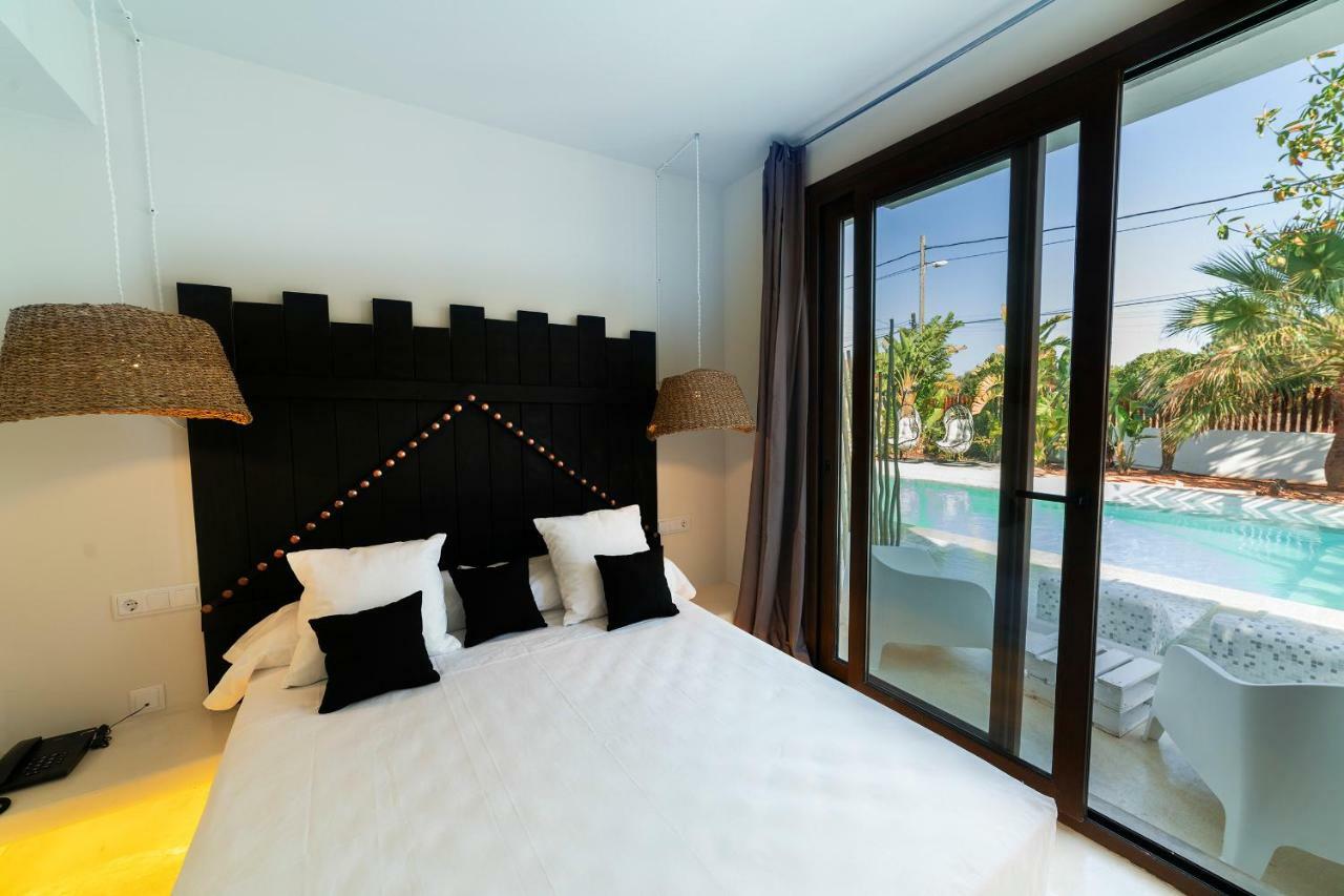 Paiise Hotels Sant Francesc de s'Estany ภายนอก รูปภาพ
