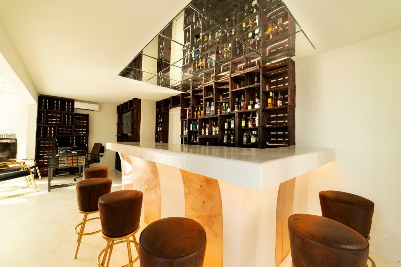 Paiise Hotels Sant Francesc de s'Estany ภายนอก รูปภาพ