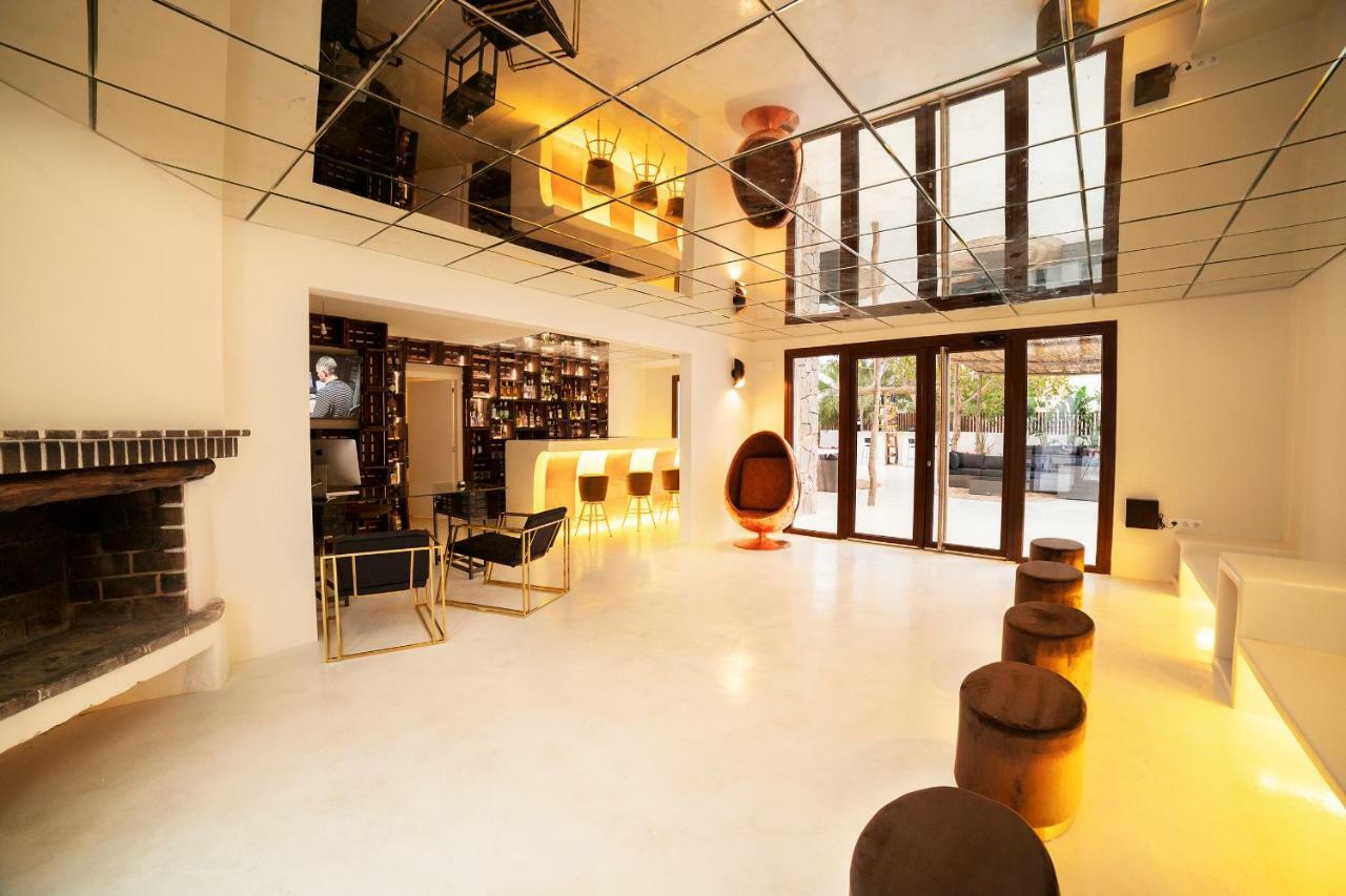 Paiise Hotels Sant Francesc de s'Estany ภายนอก รูปภาพ