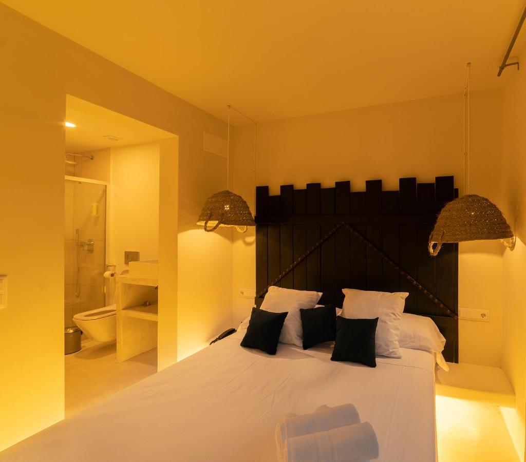Paiise Hotels Sant Francesc de s'Estany ภายนอก รูปภาพ